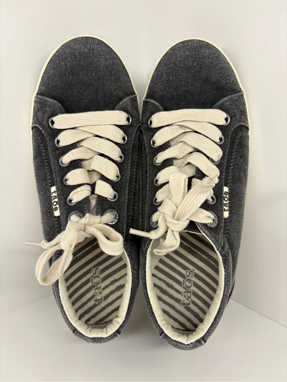 Taos Women's Dark Gray Canvas Lace-Up Fashion Sneakers